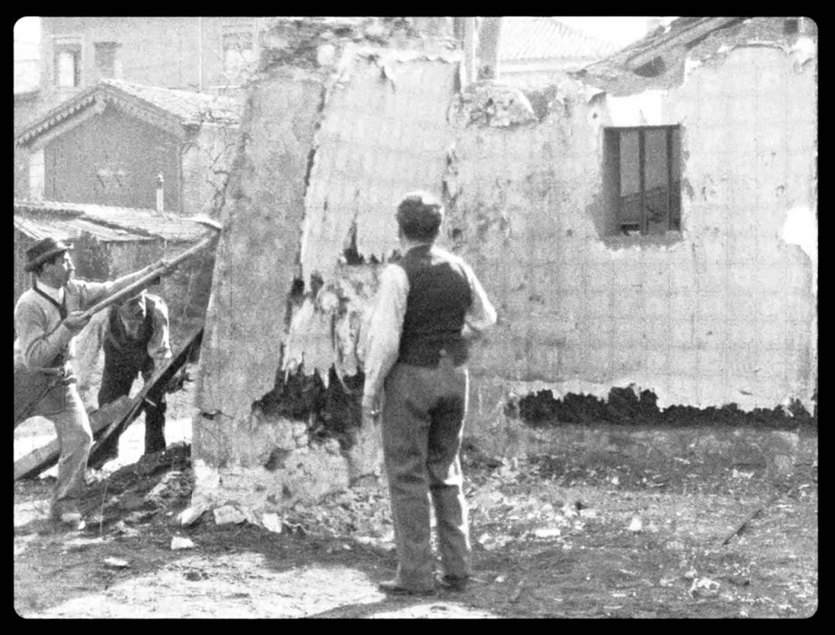 La demolición de un muro