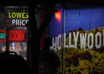 Tinsel. The lost movie about Hollywood